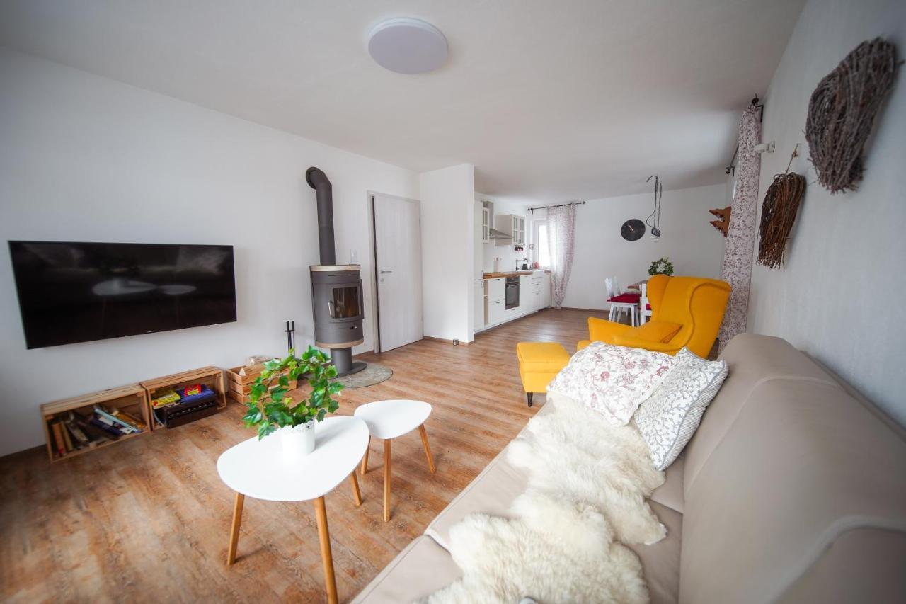 Cozy Nest In The Heart Of Kranjska Gora Apartman Kültér fotó