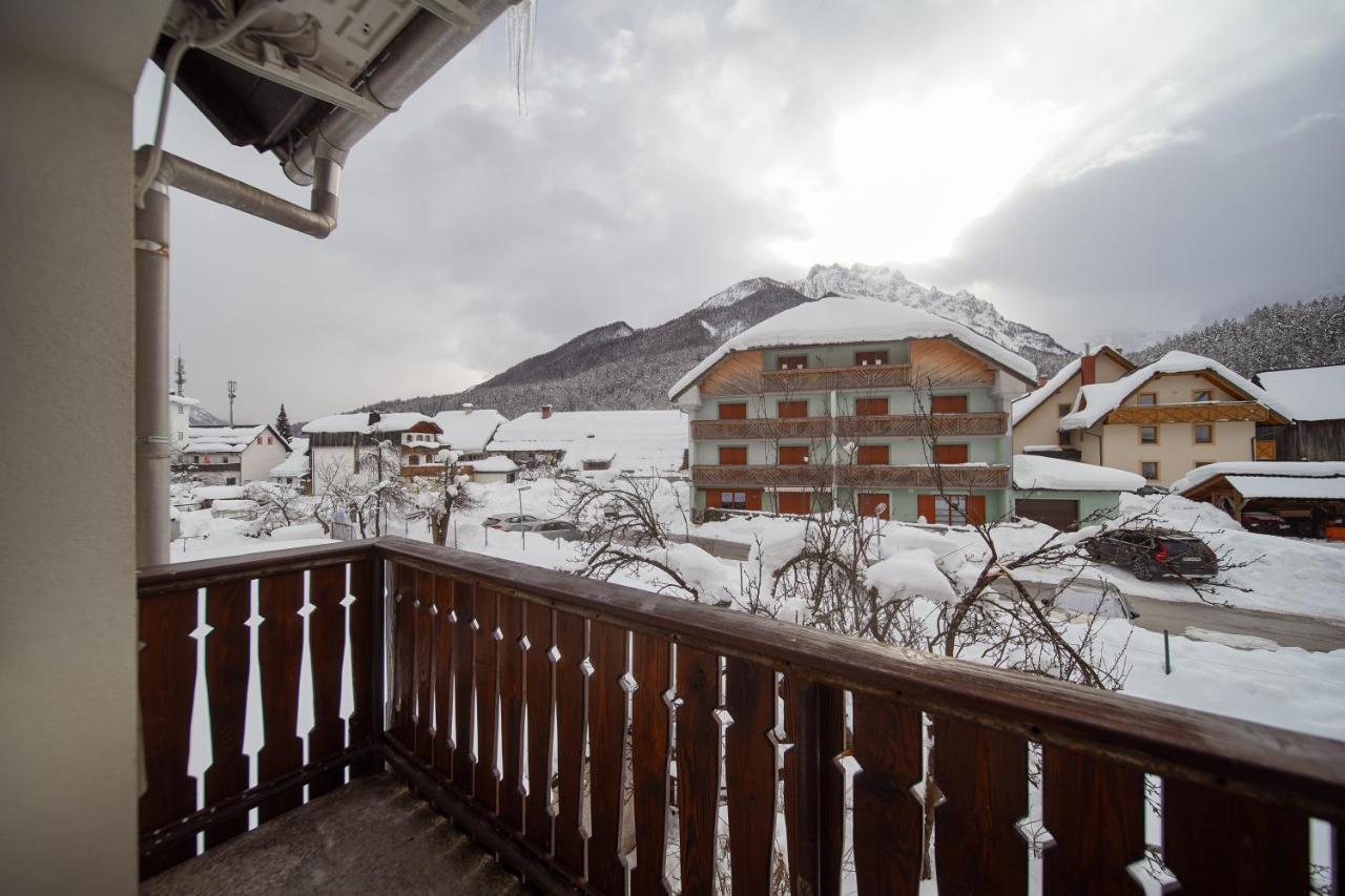Cozy Nest In The Heart Of Kranjska Gora Apartman Kültér fotó